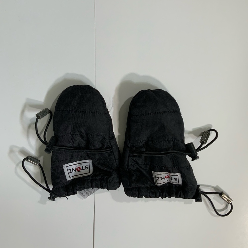 Stonz Black Baby Mittens, 0-12M